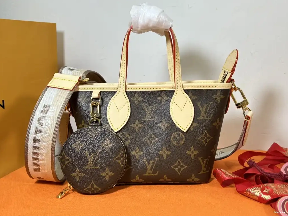 NEVERFULL VUITTON BB LOUIS 0701
